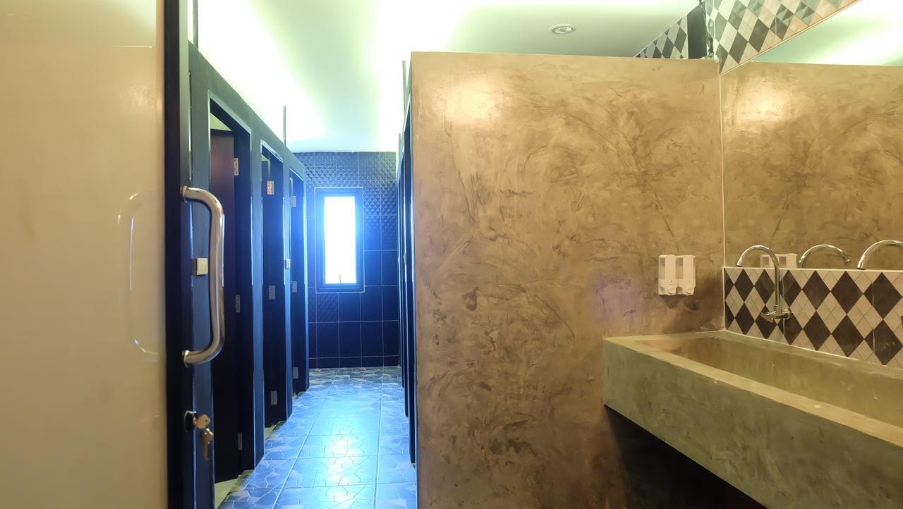 Airport Hostel Phuket Nai Yang Luaran gambar